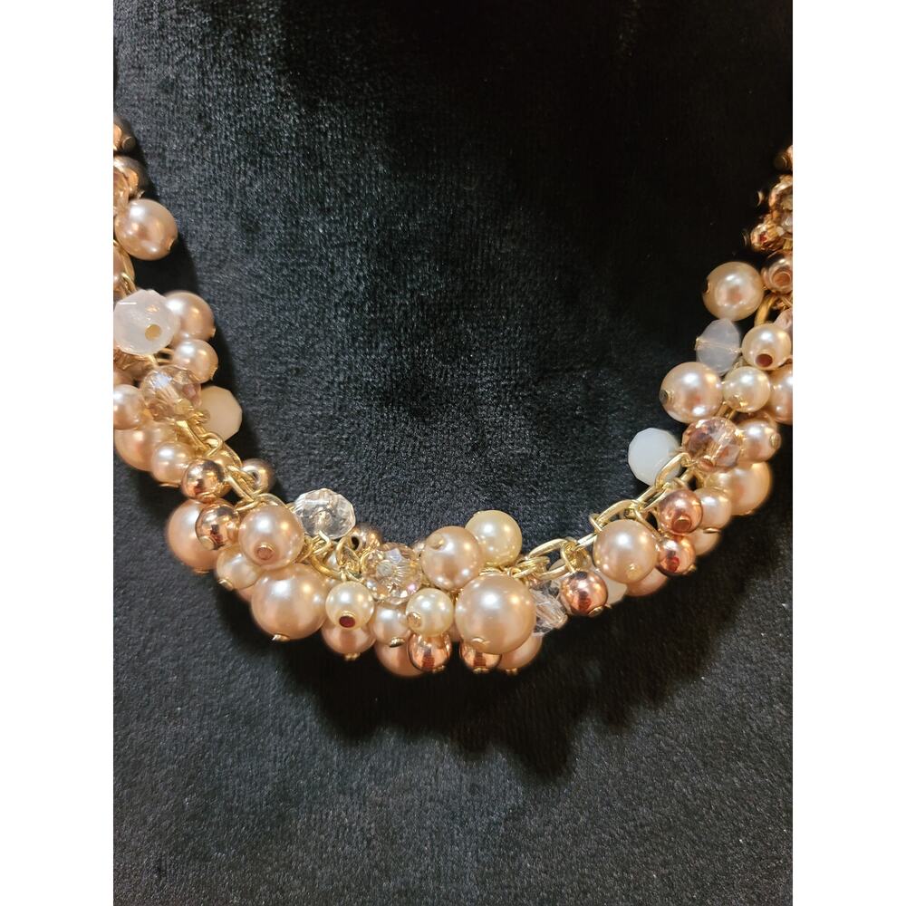 Women's Gold Chain Pearl Cluster Necklace With Lobster Clasp By The Limited - Picture 3 of 7